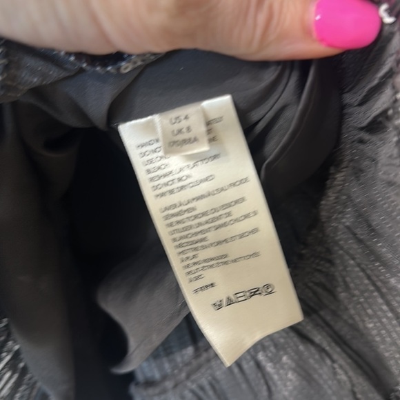 Anthropologie grey sequin ruffle tank top size 4. NWT - Picture 8 of 10